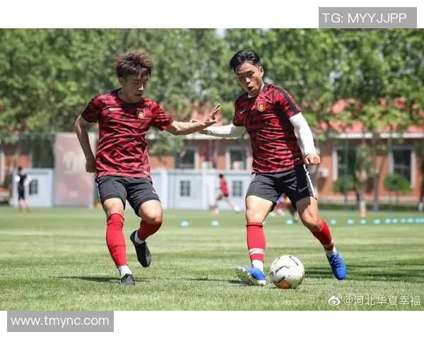 北京足球队耐力对比深度解析揭示球队训练与表现的关系